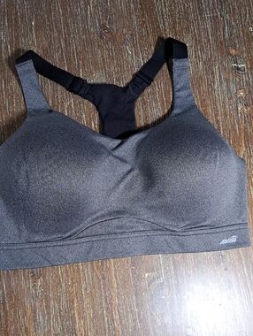 Avia Women’s Charcoal Gray Racerback Sports Bra Adjustable Black Straps 40 DD